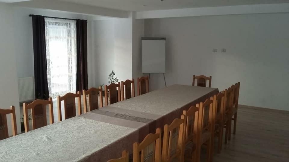 Pensiunea Poiana Soarelui Brates 외부 사진