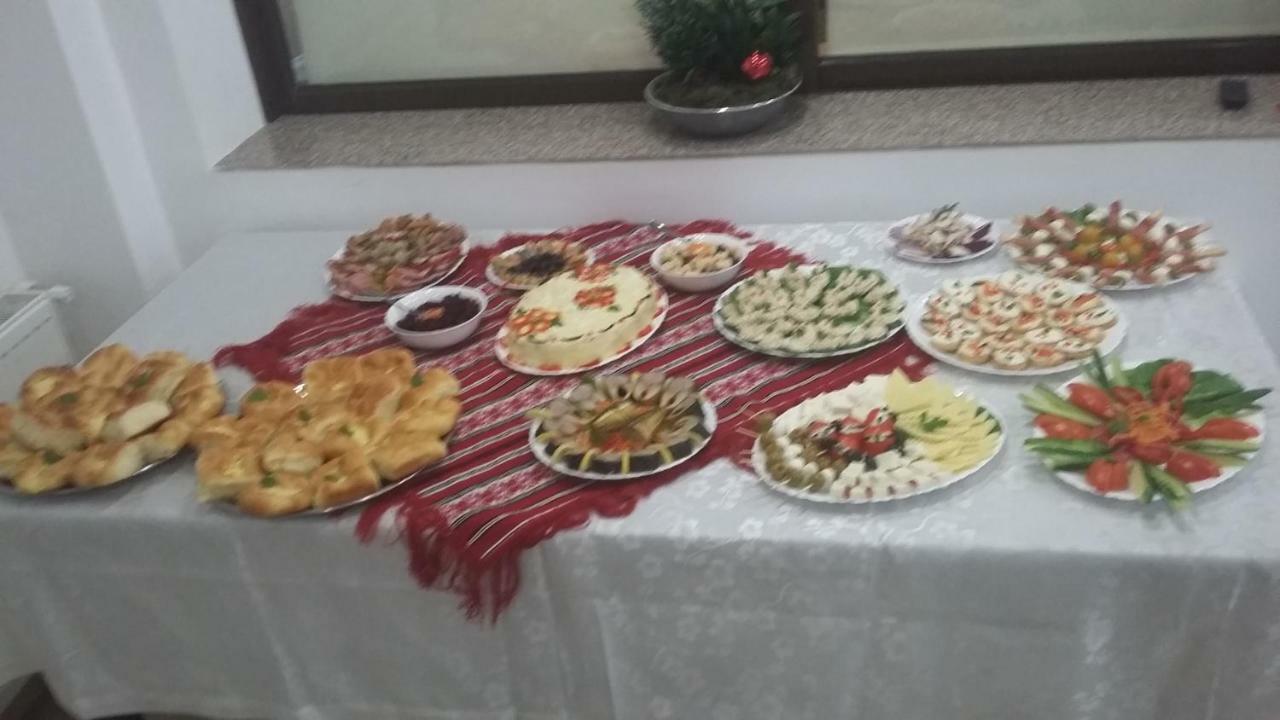 Pensiunea Poiana Soarelui Brates 외부 사진