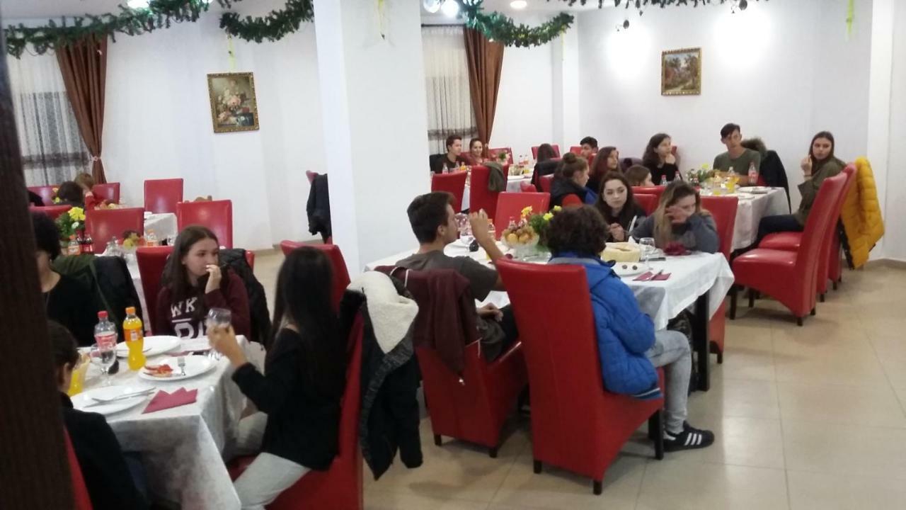 Pensiunea Poiana Soarelui Brates 외부 사진