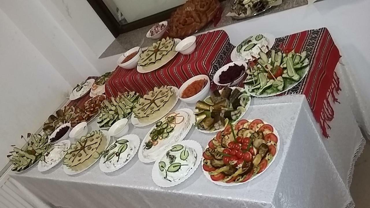 Pensiunea Poiana Soarelui Brates 외부 사진