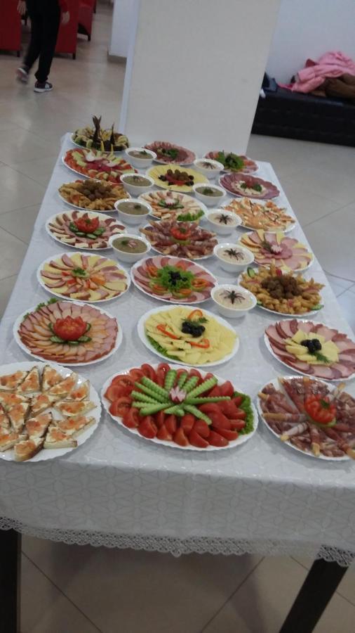 Pensiunea Poiana Soarelui Brates 외부 사진